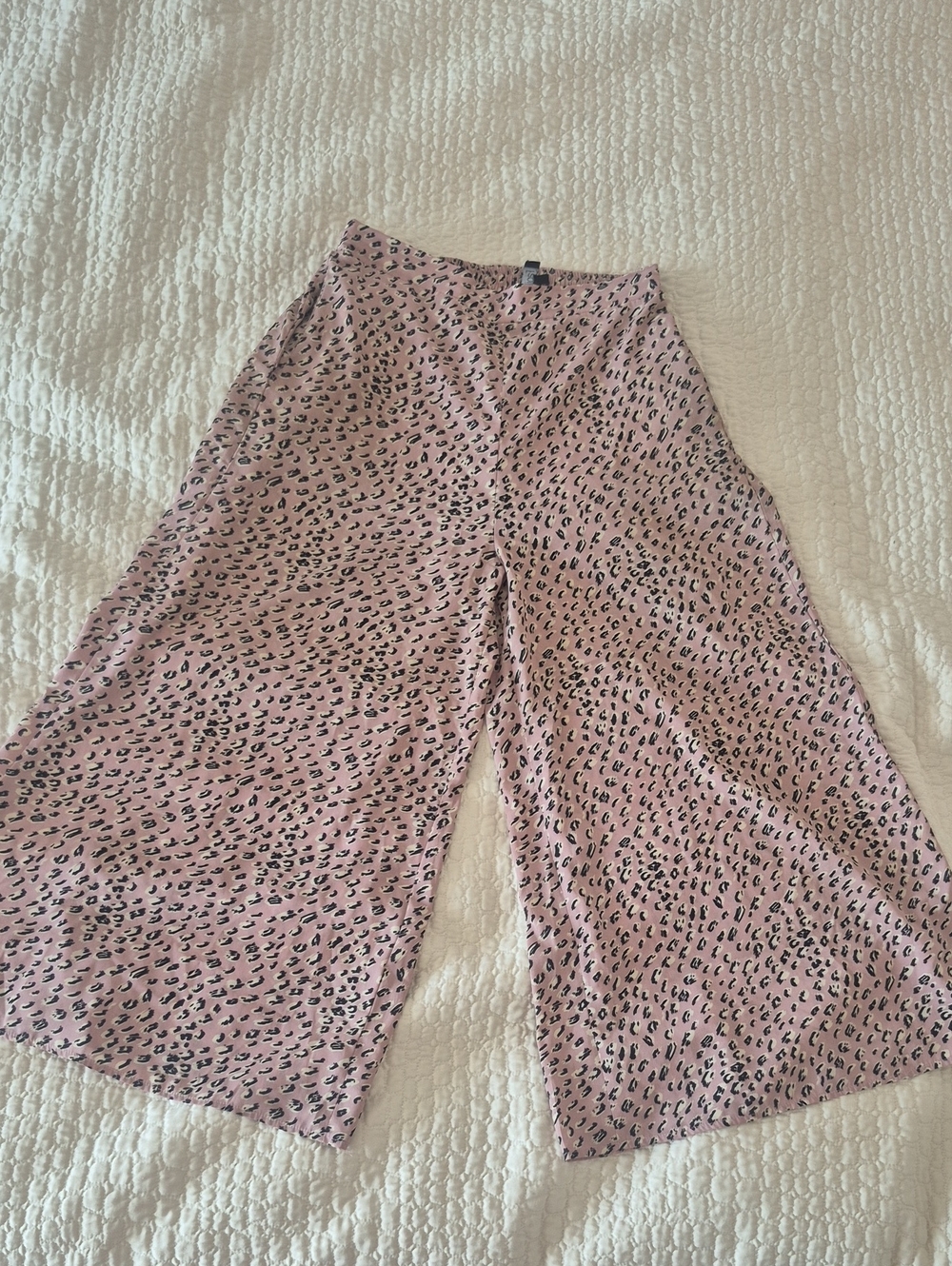 Pink Leopard Print Wide Leg Crop Pants By PAPILLON Size M